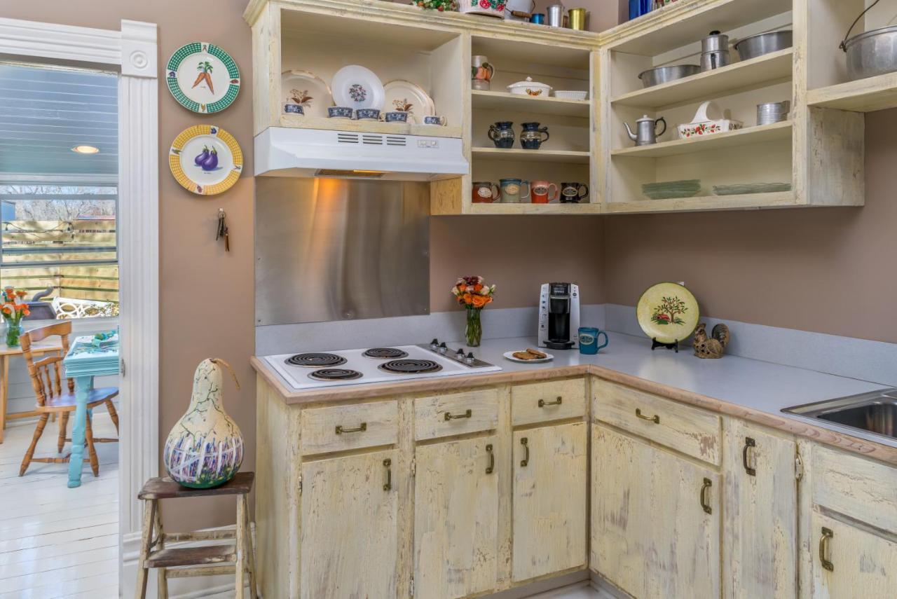 Maison D'Memoire Bed & Breakfast Cottages Rayne Exteriér fotografie