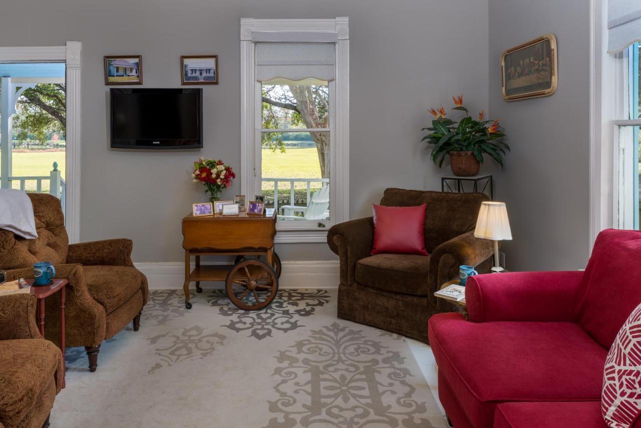 Maison D'Memoire Bed & Breakfast Cottages Rayne Exteriér fotografie